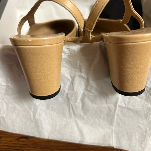 Chanel two tone goatskin slingbacks - Picture 4 of 6